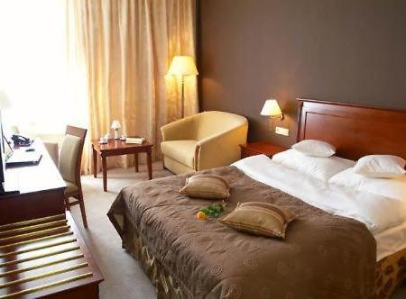 Hotel Aviator Radom Zimmer foto
